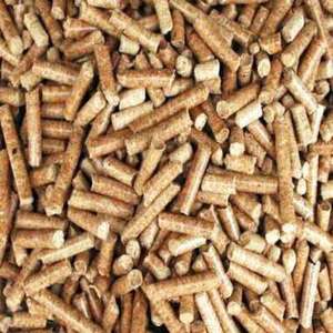 Pellets de madera en bolsas de 15 kg, combustible de biomasa para sistemas de calefacción, pellets duraderos de madera dura de pino y roble de 6 mm, en venta. - Product Image 1