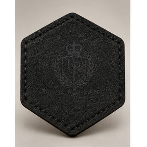 Écussons en cuir personnalisés, étiquettes avec logo sur mesure, badges décoratifs à coudre pour chapeaux, artisanat, accessoires et créations de mode - Product Image 2