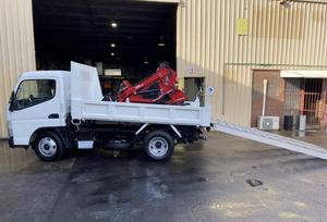 Mini Combo PLUS! Camión Volquete Fuso + Excavadora de 1.7 Toneladas + Minicargadora de Orugas de 25 HP - Product Image 3