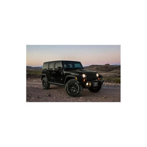 Supercar V12 Engine Extreme Horsepower Manejo de precisión Ultra Ligero Tecnología avanzada Aerodinámica. - Product Image 5