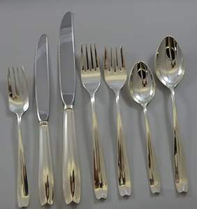 Juego de Cubiertos de acero inoxidable pulido Cubiertos de metal duraderos para uso diario en la cocina - Product Image 3