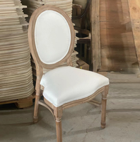 Banquet en bois à dos ovale empilable Offre Spéciale événements louis chaise mariage avec coussin blanc