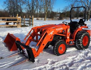 Tractor Kubota L3302 de Alto Rendimiento Disponible Ahora en Stock. - Product Image 1