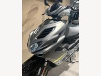 Motos sportives Yamaha Aerox YQ50 modèle UK 67566987 d'occasion en excellent état, prix de gros imbattable, à vendre