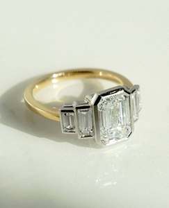 Bague de fiançailles en CZ taille émeraude 12x8mm bande d'or bijoux de mariage de luxe - Product Image 2