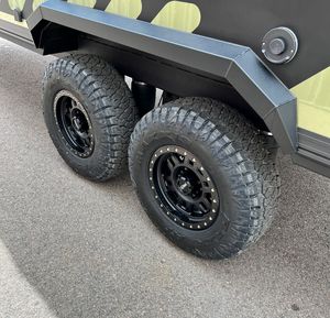 Camioneta Todoterreno Usada Xplore 4x4 con Remolque de Viaje Mini de Aluminio, Diseño Impermeable, Capacidad para 8 Personas, en Venta - Product Image 5