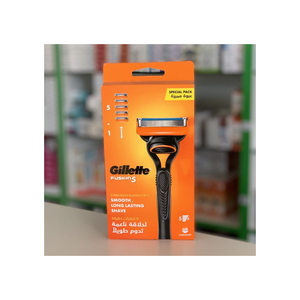 Lames de recharge de rasoir Gillette Venus ComfortGlide Freesia rentables pour femmes Ensemble de quatre - Product Image 1