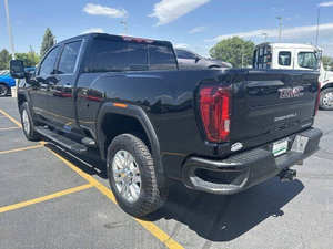 PARFAITEMENT UTILISÉ 2022 GMC Sierra 3500HD - Product Image 4