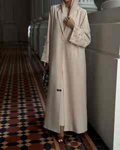 Dernière collection 2024 Jalabiya Abaya en soie rose à manches longues, infroissable, broderie florale légère faite à la main, robe de prière traditionnelle musulmane - Product Image 2