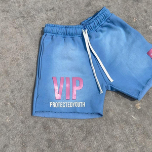 Short de sudation délavé à l'acide avec logo à impression bouffante personnalisée, ourlet brut en coton polaire avec poches zippées - Product Image 3