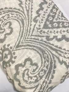 Tissu en coton épais de qualité supérieure pour vêtements pour femmes disponible au prix de gros depuis l'Inde - Product Image 3