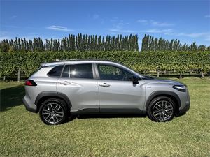 Achetez maintenant des voitures d'<span class=keywords><strong>occasion</strong></span> : <span class=keywords><strong>Toyota</strong></span> <span class=keywords><strong>Corolla</strong></span> Cross Limited 2.0P HEV SUV 2025, prête à être expédiée - Product Image 6