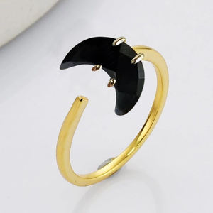 Anillos de piedras preciosas facetadas de luna creciente de ónix negro Anillos chapados en oro liso Joyería al por mayor Anillo Joyería - Product Image 1