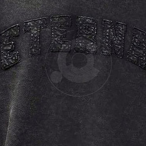 T-shirts brodés déchirés pour hommes, de qualité supérieure, à la mode, avec logo et style personnalisés - Product Image 5