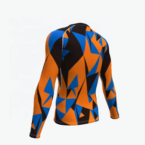 Rashguard multicolore personnalisé de haute qualité pour hommes Chemise de compression BJJ sublimée à manches courtes et longues pour MMA - Product Image 5