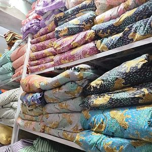 Tela de Algodón Cambray Premium Ecológica con Estampado Tradicional Jaipuri 68x68 para Decoración del Hogar, Bolsos, Cortinas y Niños - Product Image 2