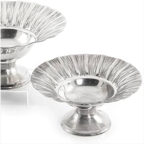 Bol en métal argenté fabriqué à la main Pièce maîtresse de luxe élégante Accent de table parfait pour la décoration de salle à manger ou de salon - Product Image 3