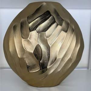 Impresionante florero artístico Premium hecho a mano de metal de aluminio con elegancia vintage perfecto para una decoración elegante de la habitación - Product Image 4