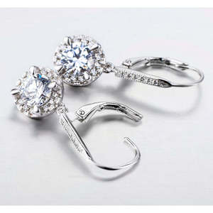 Orecchini a Leva con Cristalli Autentici in Rodio - Product Image 4