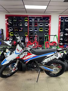 Moto Apolo Thunder 250cc 2024 à vente rapide, disponible et prête à l'exportation - Product Image 2