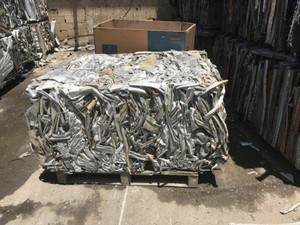 Fournisseur en gros de rebuts d'aluminium extrudé de haute qualité 6063 - Product Image 4