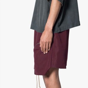 2025 Short de fitness de haute qualité avec logo personnalisé pour hommes Pantalon court d'été avec bavoir fabriqué au Pakistan - Product Image 6