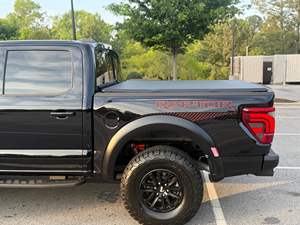 F-150 Rapt0r 2024, V6 biturbo de 450 ch, 4 roues motrices, peu modifié - Product Image 4