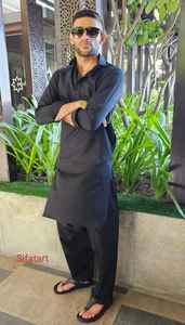 ชุดเสื้อผ้าชาวมุสลิมสำหรับผู้ชาย ขายส่ง OEM รุ่นใหม่ล่าสุด สีและโลโก้ปรับแต่งได้ ไม่ยับ แห้งเร็ว ใส่ได้ทุกฤดู สวมใส่สบาย - Product Image 2