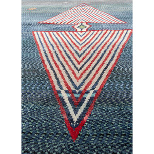 Tapis géométrique bleu Freedom Manchaha noué à la main en laine et soie de bambou pour salon ou couloir - Les-8308 - Product Image 3