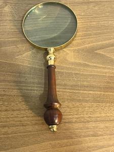 Loupe en métal unique conçue pour les intérieurs distinctifs et l'affichage décoratif fonctionnel - Product Image 3