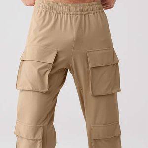 2025 personnalisé hommes entraînement Cargo survêtement pantalon en gros qualité couleur unie grande taille poches latérales poches latérales - Product Image 3