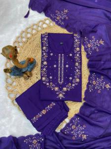 Nueva llegada Marina Silk con hilo y trabajo manual Kurti Pant y Dupatta Woman Fashion World Wide Exporter a la tarifa más baja - Product Image 6