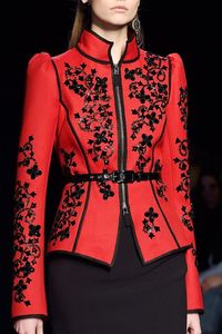 NEW---EVENING veste de fête sur tissu de velours rouge avec embellissement de perles de cristal, RESHAM, travail de pierre de verre @ 2022 - Product Image 2