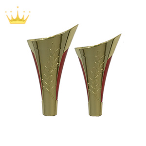 Populaire plastique artisanat trophée pièces moderne prix affiche balle Sport modèles couronne or rouge argent bleu avec carte main ventilateur - Product Image 1