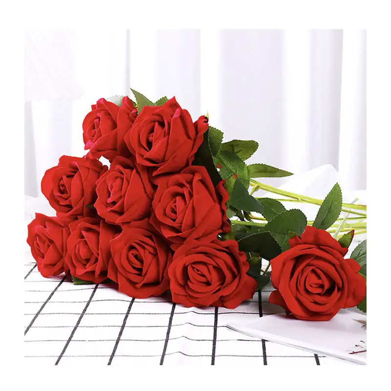 Usine en vrac en gros de haute qualité artificielle simple velours roses fleur rouge blanc personnalisé vraie touche rose fleurs décoratives