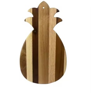 Tabla de Cortar de Madera de Acacia en Forma de Corazón para Uso en la Cocina - Product Image 3