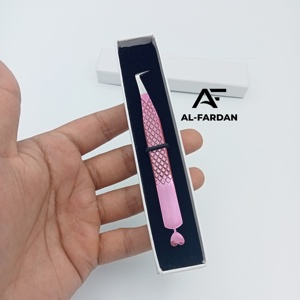 Nouvelles Pinces à Cils 2026 à Couleur Réfléchie, Embout Fin à 90 Degrés avec Cœur au Bas, Poignée Diamantée pour Extension de Cils Volume - Product Image 1