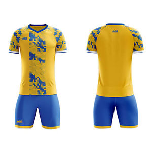 Meilleurs designs, sublimation personnalisée de haute qualité, short en polyester pour le football, maillot de football, unisexe, impression de logo de nom, bon marché - Product Image 1