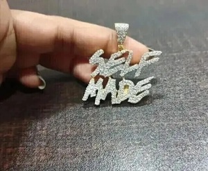 Colgante Hip Hop Unisex GND de Plata 925 Bicolor Oro Amarillo con Diamante Moissanita y Amuleto de Joyería con Frase Personalizada - Product Image 5