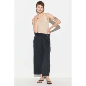 Chemisier à col carré et larges bretelles - Product Image 3