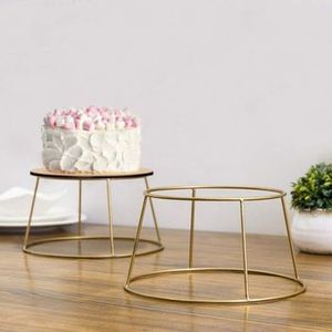 Lot de 2 présentoirs à pizza en fer doré au design fait main, idéaux pour la vaisselle, la cuisine et le service de desserts dans les restaurants. - Product Image 3