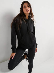 Sudadera con capucha francesa de Terry esencial para mujer negra a precio de fábrica, sudaderas con capucha en blanco transpirables y antiarrugas más vendidas para mujer - Product Image 4