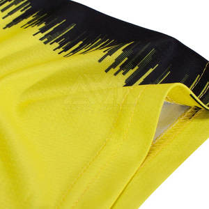 Uniforme de Fútbol de Último Diseño, Estilo Nuevo, Calidad Premium, 100% Poliéster, Secado Rápido, Transpirable, Personalizable, en Venta 2025 - Product Image 4