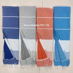 Serviettes de fouta en coton de qualité supérieure avec motifs de broderie pour la plage et l'utilisation promotionnelle Emballage de conception de logo personnalisé disponible - Product Image 3