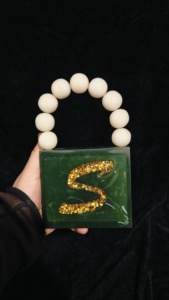 กระเป๋าเรซินขนาดเล็กทันสมัยใช้งานได้ดีที่สุดสำหรับงานปาร์ตี้งานพรอมคืนสินค้าที่ดูมีระดับ - Product Image 3