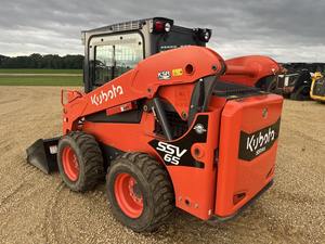 Chargeuse compacte à dérapage Kubota SSV65 2023-Puissance compacte fiable, durabilité et polyvalence - Product Image 4
