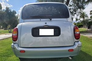 Offre exceptionnelle : Berline d'occasion 2004 L T I T X I I E X E C U T I V E S E D A N, prête à être expédiée - Product Image 5