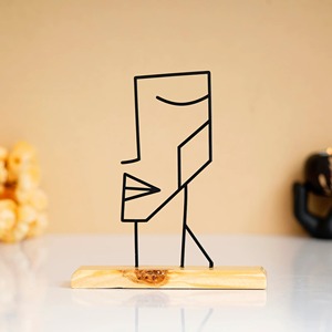 Table basse sculpturale en métal et bois, décoration artistique moderne pour la maison et le bureau, provenance Inde - Product Image 2