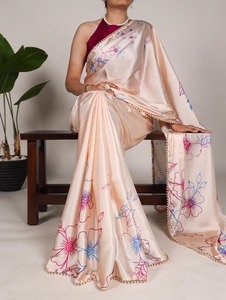 Ultimo Designer di abbigliamento pesante e bellissimo raso Saree di seta con stampa floreale con perla pizzo bordo di lavoro fornitore all'ingrosso