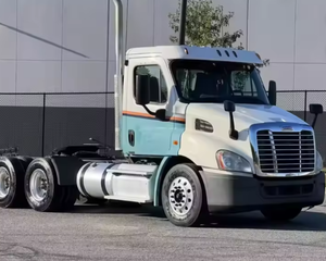Work Ready 2017 2018 For-<b>FreightlinerS</b> Cascadiaa 113 Day Cab <b>Truck</b> RHD/LHD Used Day Cab Semi <b>Truck</b> Fast Delivery - Product Image 6